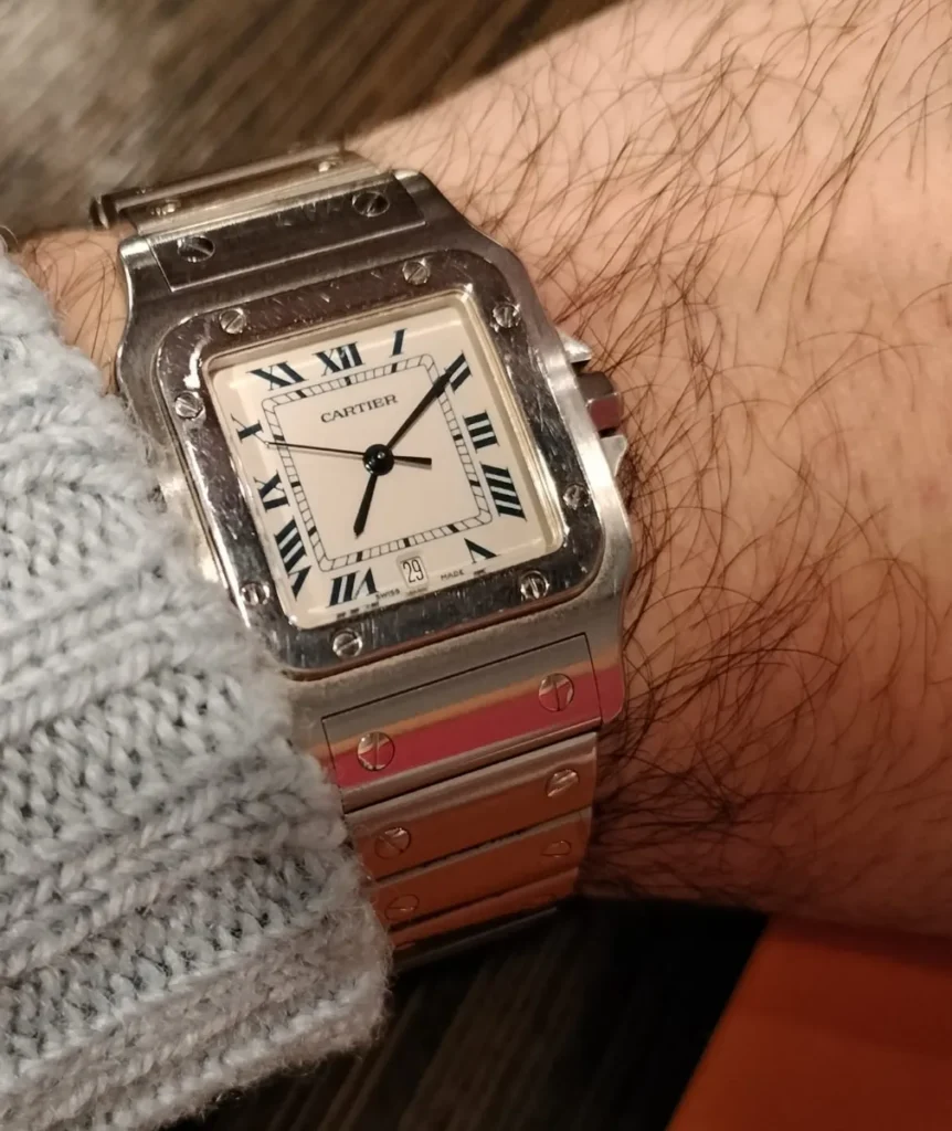 Cartier Santos Galbée ref. 1564 with square case and exposed screws on the bezel