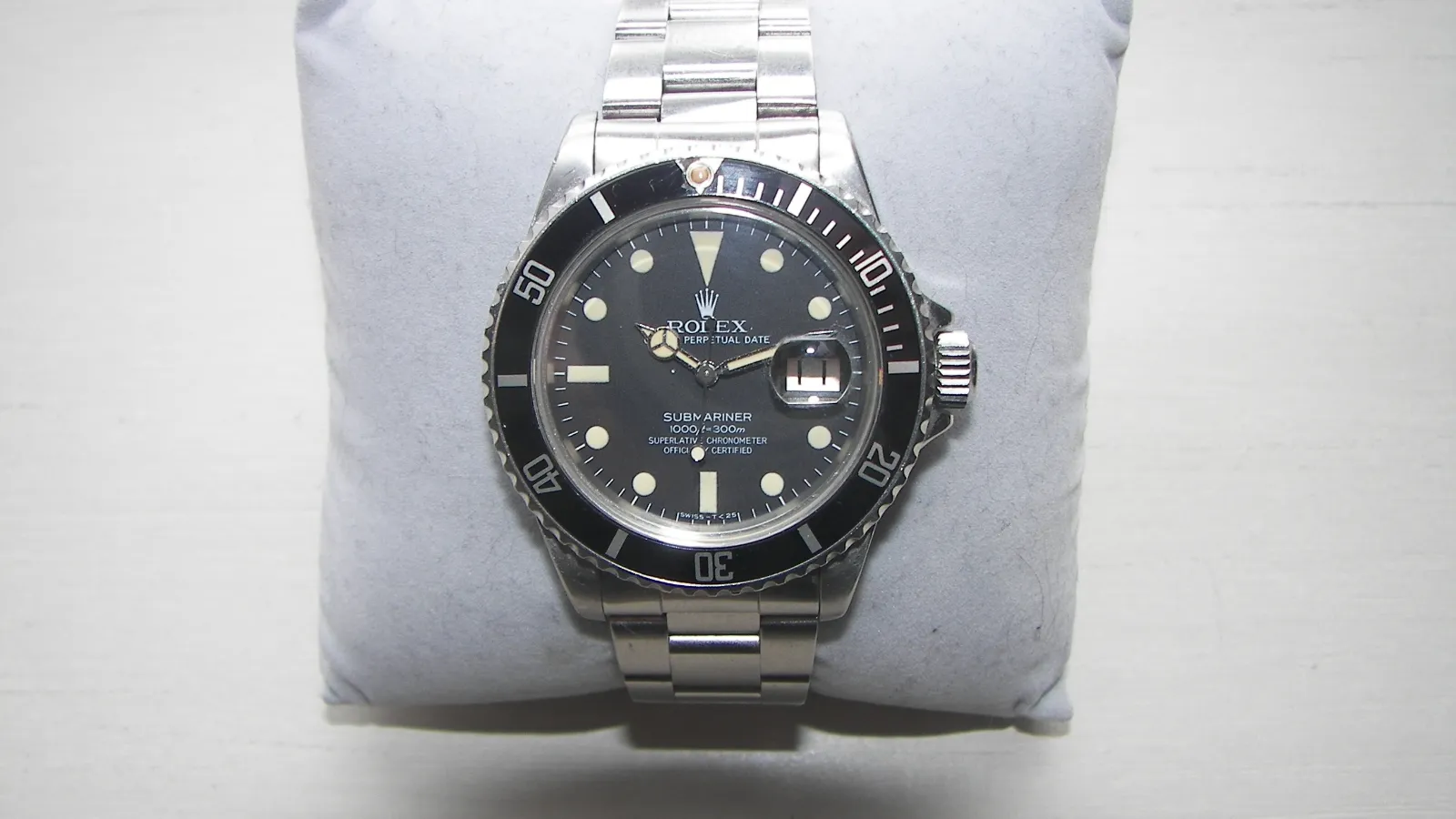 Vintage Rolex Submariner ref. 6610 with black dial and rotating bezel