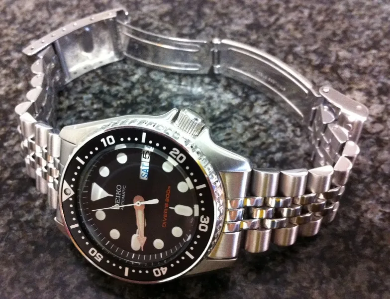 Seiko SKX013 automatic dive watch